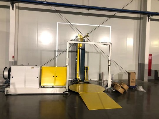 托盤(pán)纏繞打包一體機(jī)